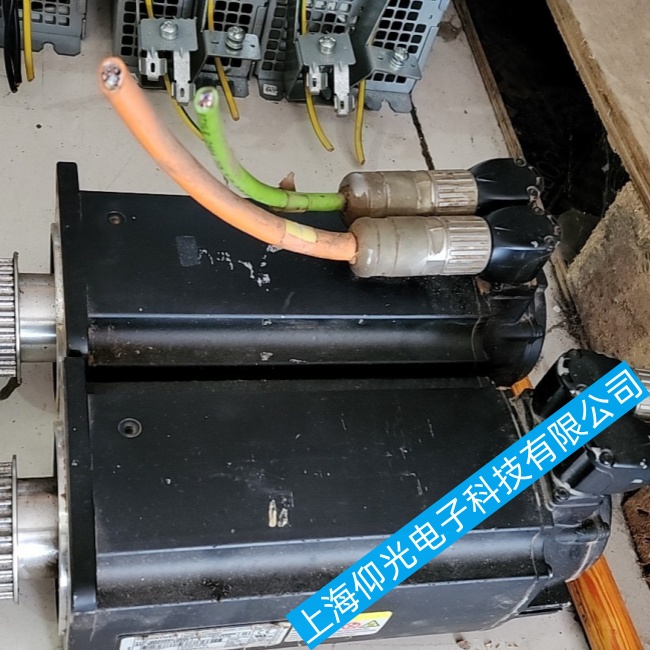 ÉϺ£RexrothÁ¦Ê¿ÀÖËÅ·þµç»úMAC071C-0-US-2-C 92S-B-1±¨¾¯E2051άÐÞ